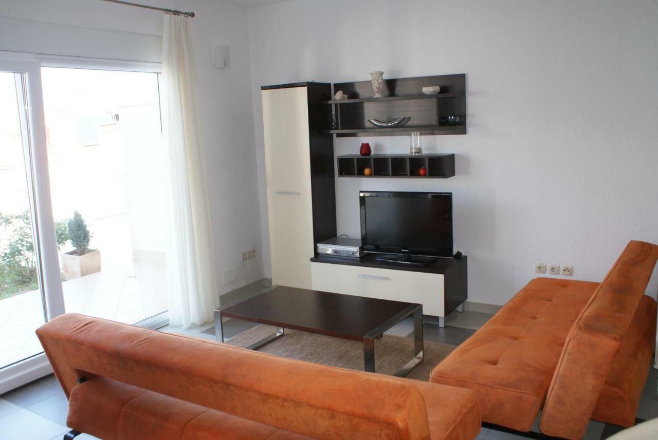 Apartments Nena - Trogir Exteriör bild